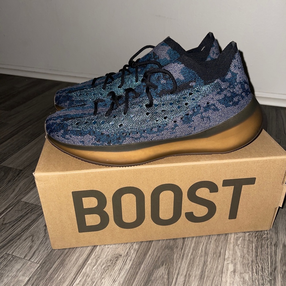 Mens Yeezy Boost 380